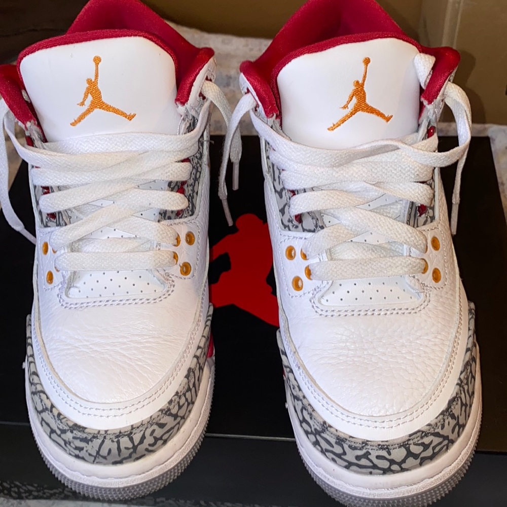 COPY - Retro 3 Jordan’s BACK TO SCHOOL SALE 😌❤️